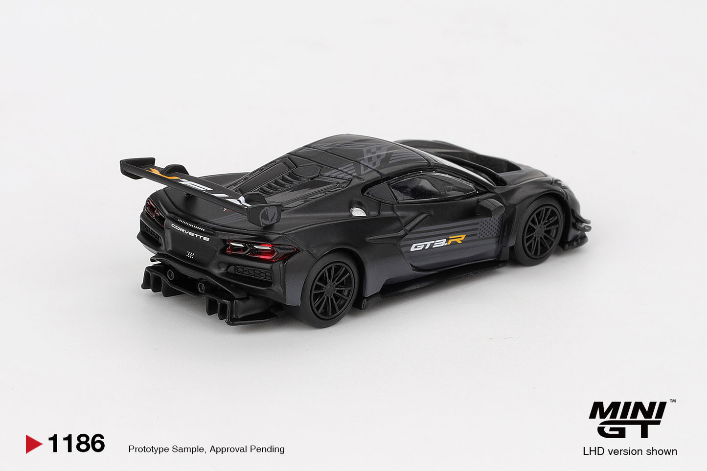 Mini GT 1/64 - Chevrolet Corvette Z06 GT3.R Road America Test car