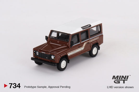 Mini GT 1/64 - Land Rover Defender 110 1985 County Station Wagon Russet Brown