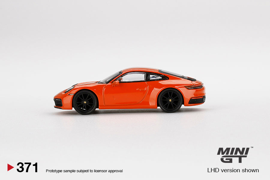 Mini GT 1/64 - Porsche 911 (992) Carrera 4S Lava Orange