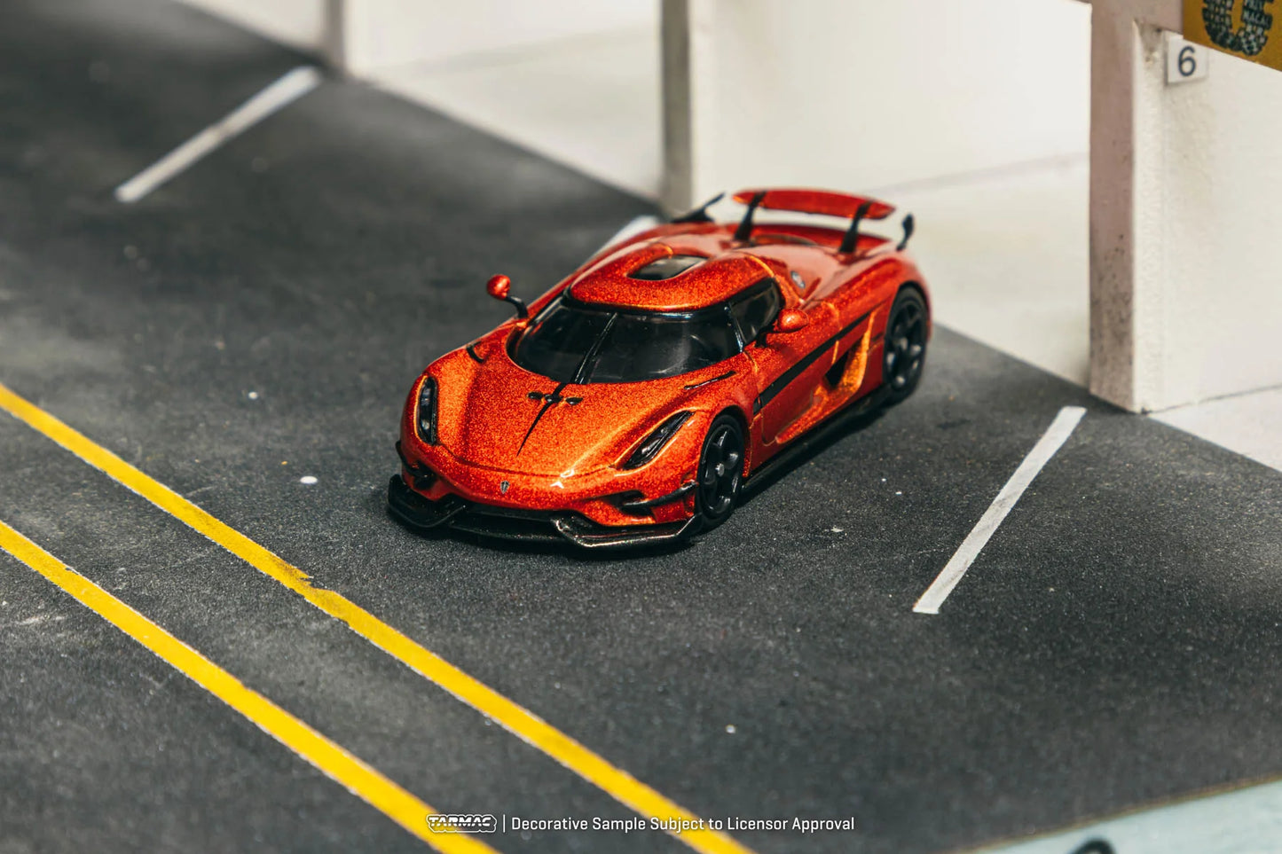 Tarmac Works 1/64 - Koenigsegg Regera Orange Metallic / Black Stripes-GLOBAL64