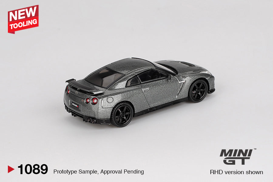 Mini GT 1/64 - NISSAN GT-R 2013 Dark Metal Gray (NISMO R35 CRS Version)