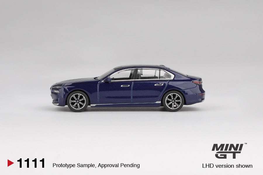 Mini GT 1/64 - BMW i7 xDrive60 Tanzanite Blue Metallic