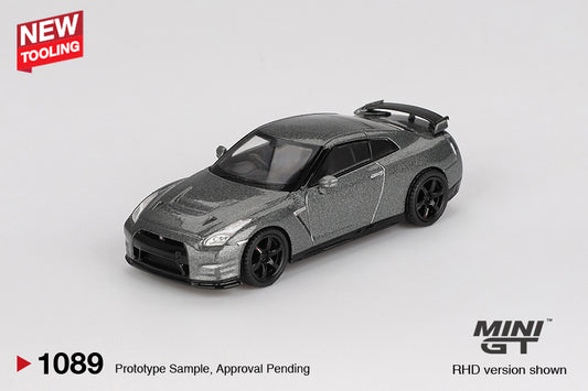 Mini GT 1/64 - NISSAN GT-R 2013 Dark Metal Gray (NISMO R35 CRS Version)