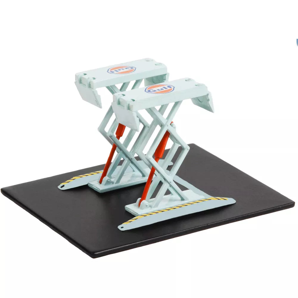 Greenlight 1/64 - Double Scissor Lift Gulf Oil