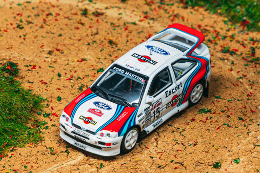 Tarmac Works 1/64 - Ford Escort RS Cosworth WRC Rallye Sanremo 1994 #15 - HOBBY64