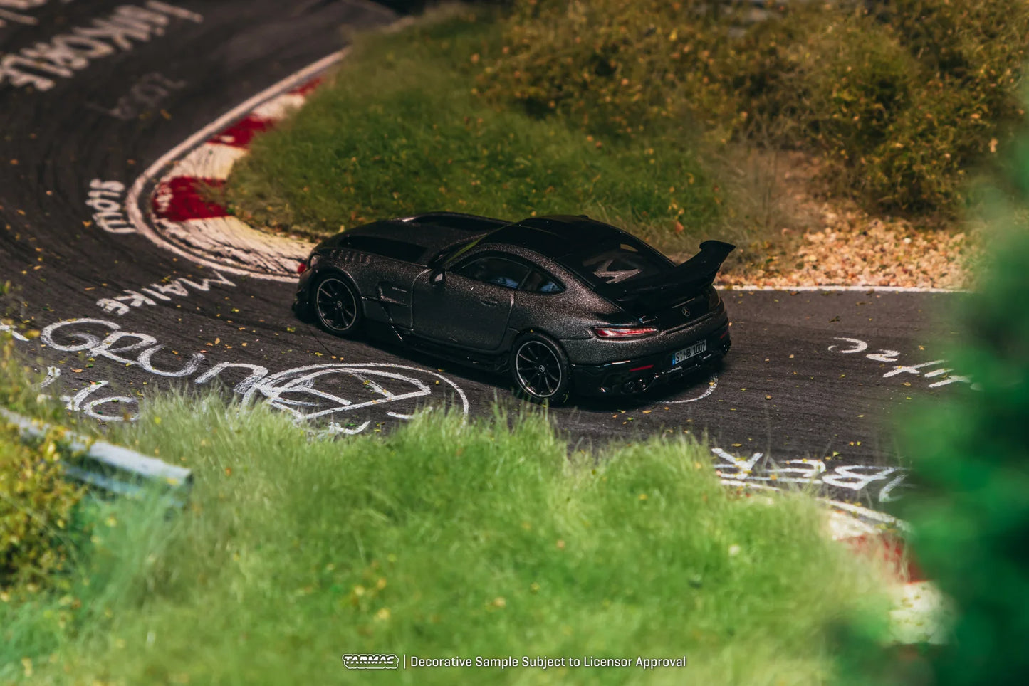 Tarmac Works 1/64 - Mercedes-Benz AMG GT Black Series Grey - GLOBAL64