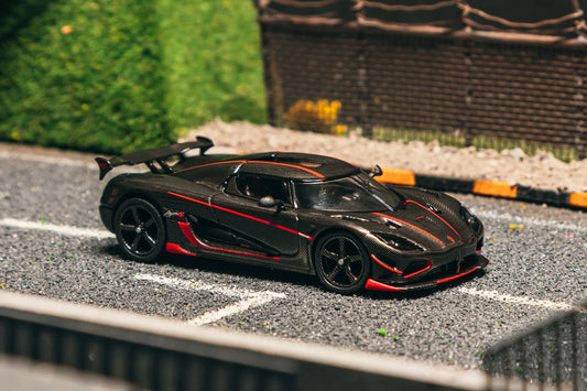 Tarmac Works 1/64 - Koenigsegg Agera RS Black Carbon Fiber / Red Accents - GLOBAL64