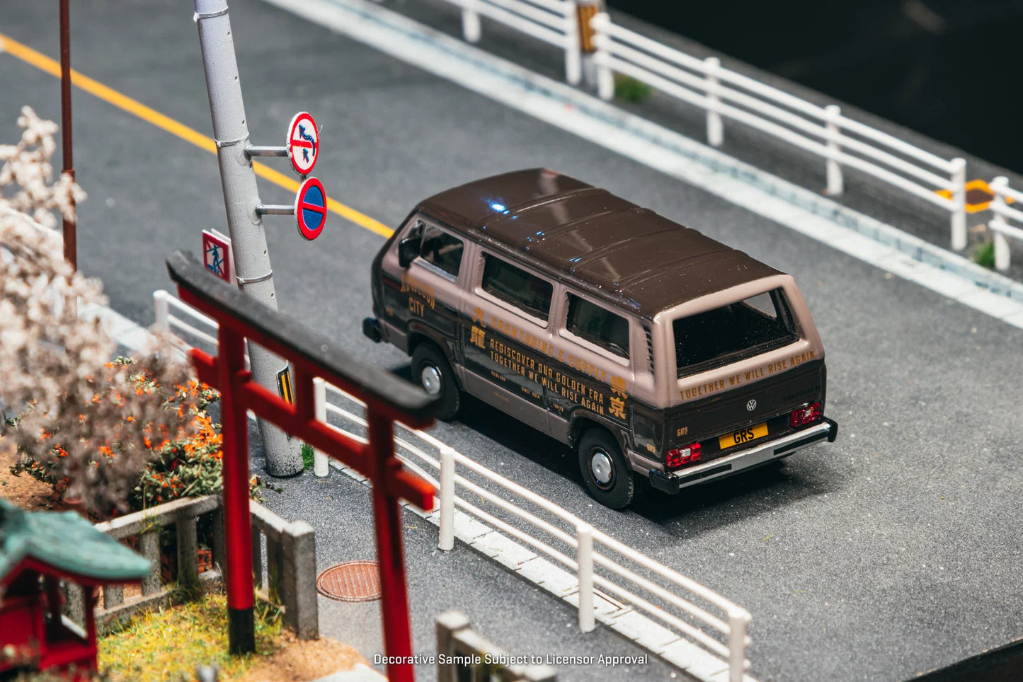 Tarmac Works x Schuco 1/64 - Volkswagen T3 Van GRS - COLLAB64