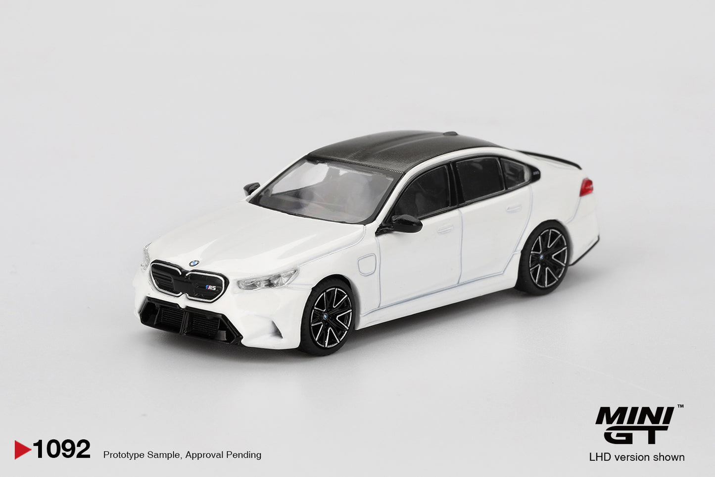Mini GT 1/64 - BMW M5 Alpine White